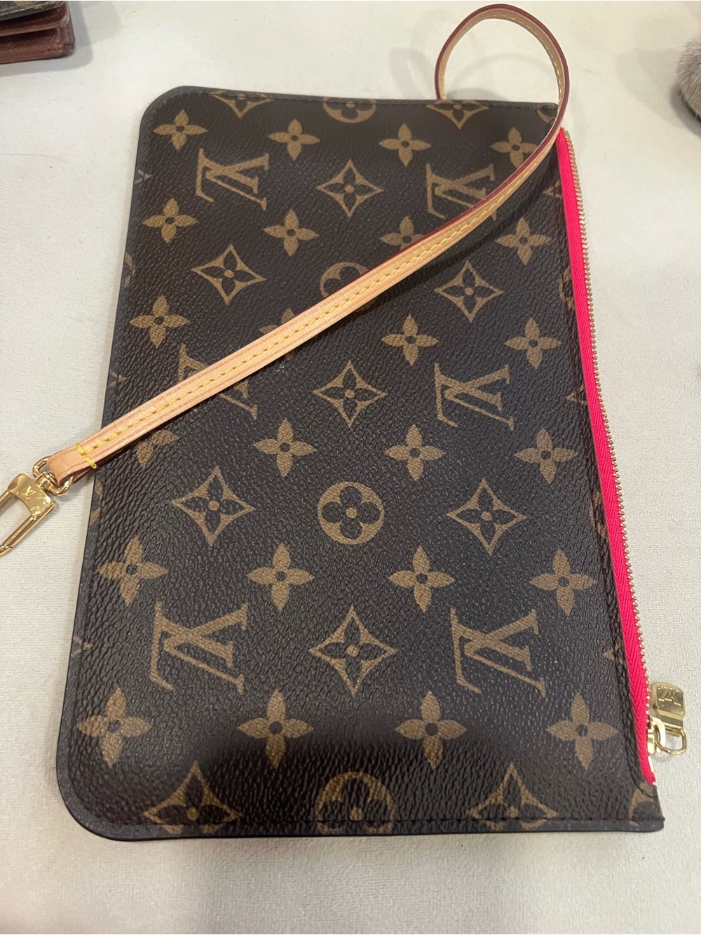Louis Vuitton Wrisrlet - Picture 2 of 3